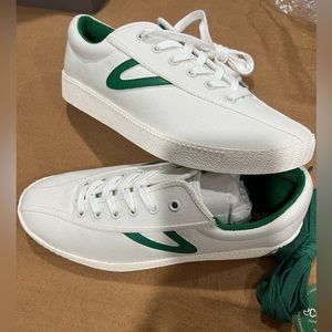 Tretorn white and green NYLITE PLUS CANVAS 8m New *